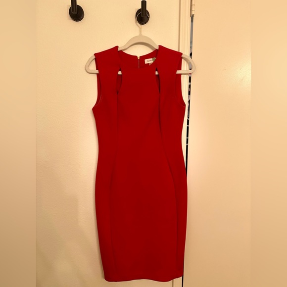 green emerald velvet dress Calvin Klein Women's Shift Dress W/Gold Hardware, Black, 6 at Amazon  Women's Clothing store